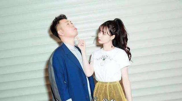 吃星星的恐龙男孩