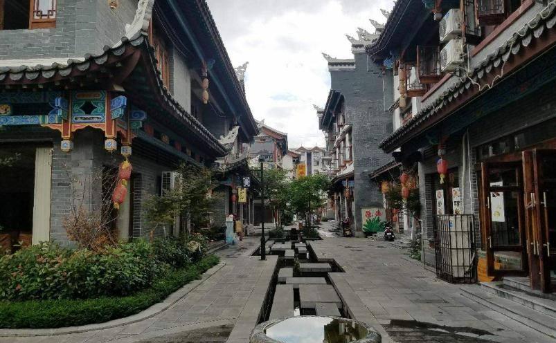 机智问答网页-智能回答你的问题初中生一般早几点上学,晚几点放学?多次出现